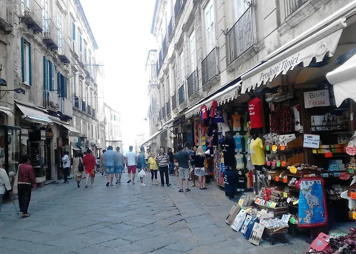 Lo Splendore Del Borgo Tropea