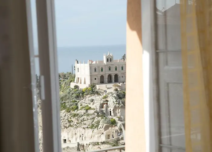 Lo Splendore Del Borgo